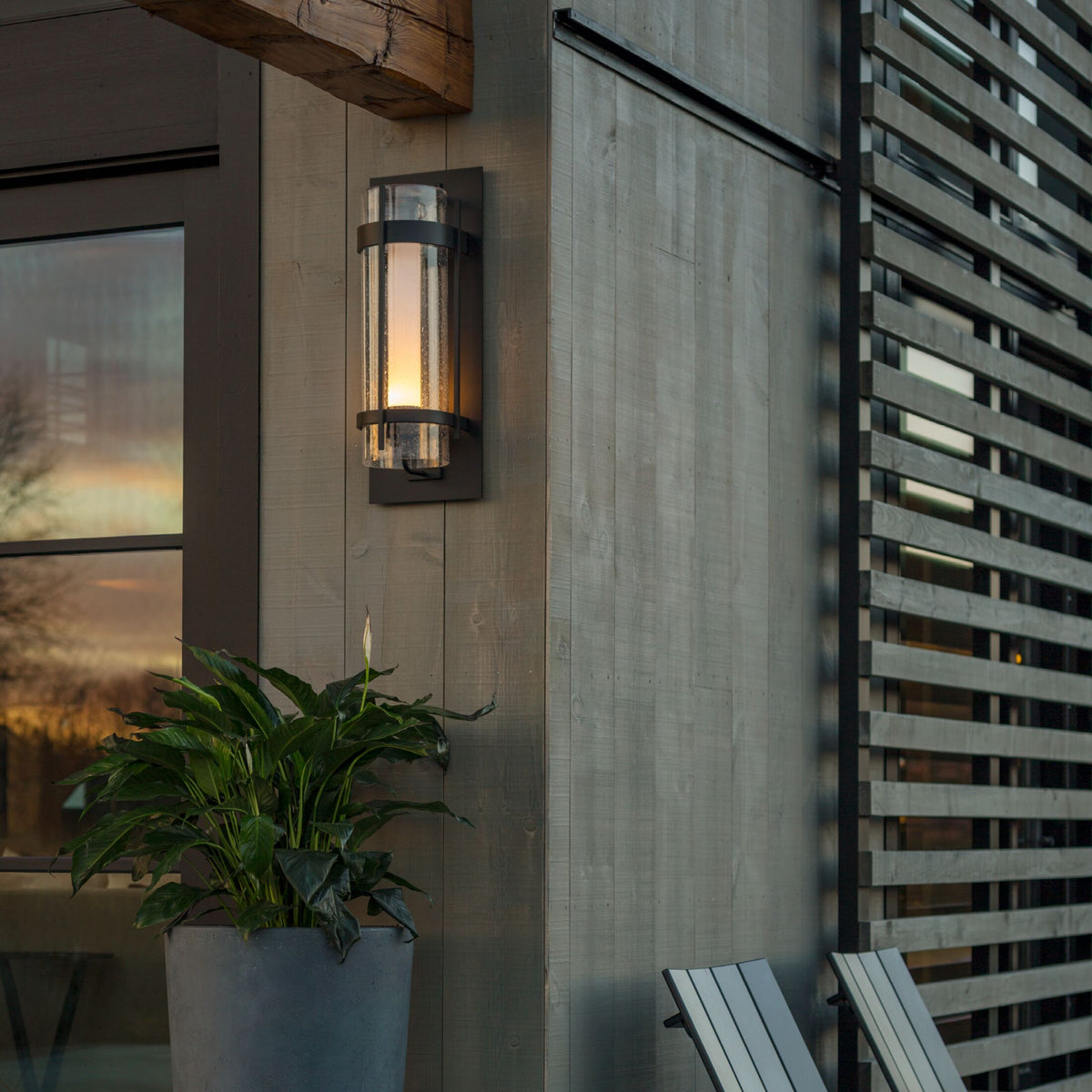 Hubbardton Forge Banded Seeded Glass Large Outdoor Sconce