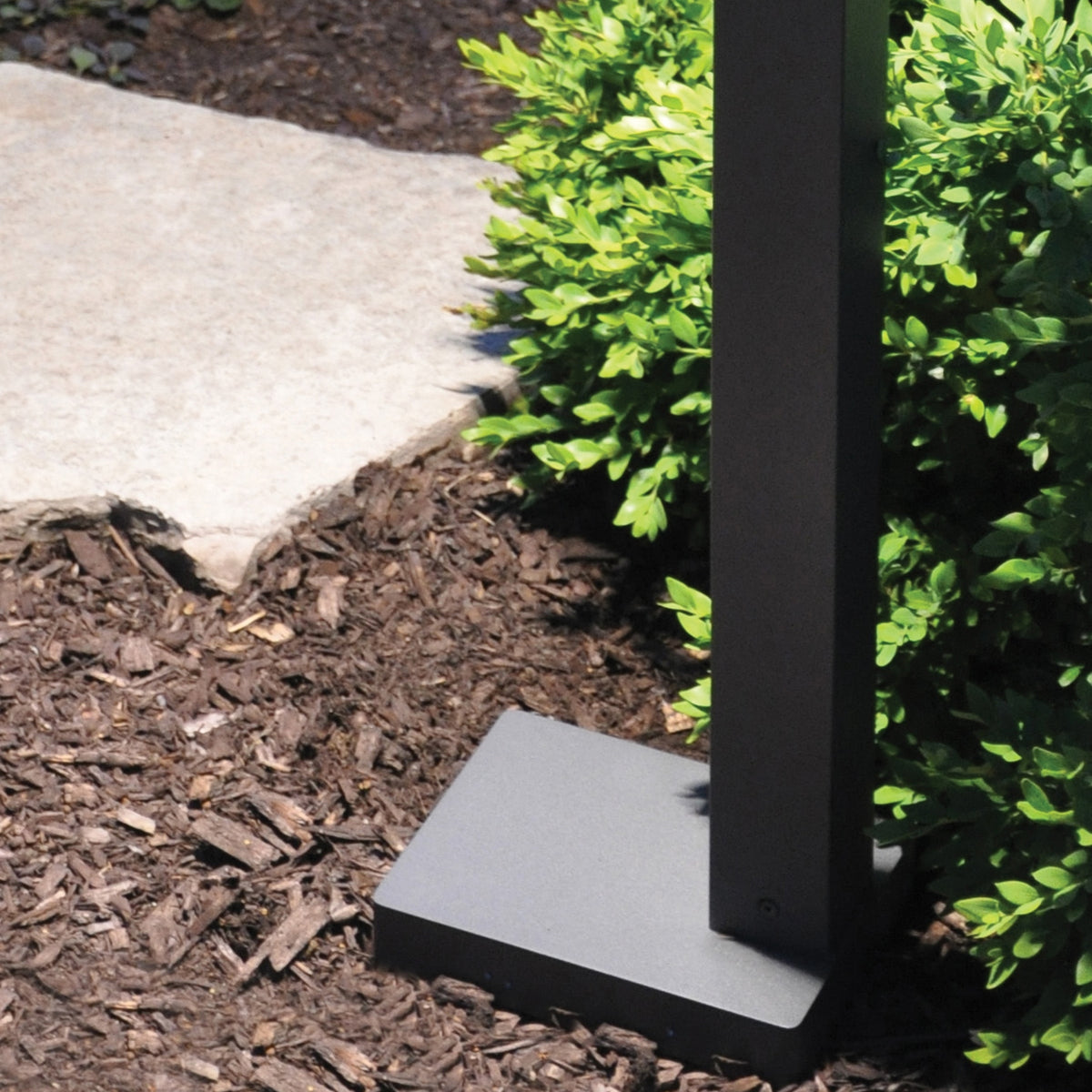 Sean Lavin Strut 42 Outdoor Bollard