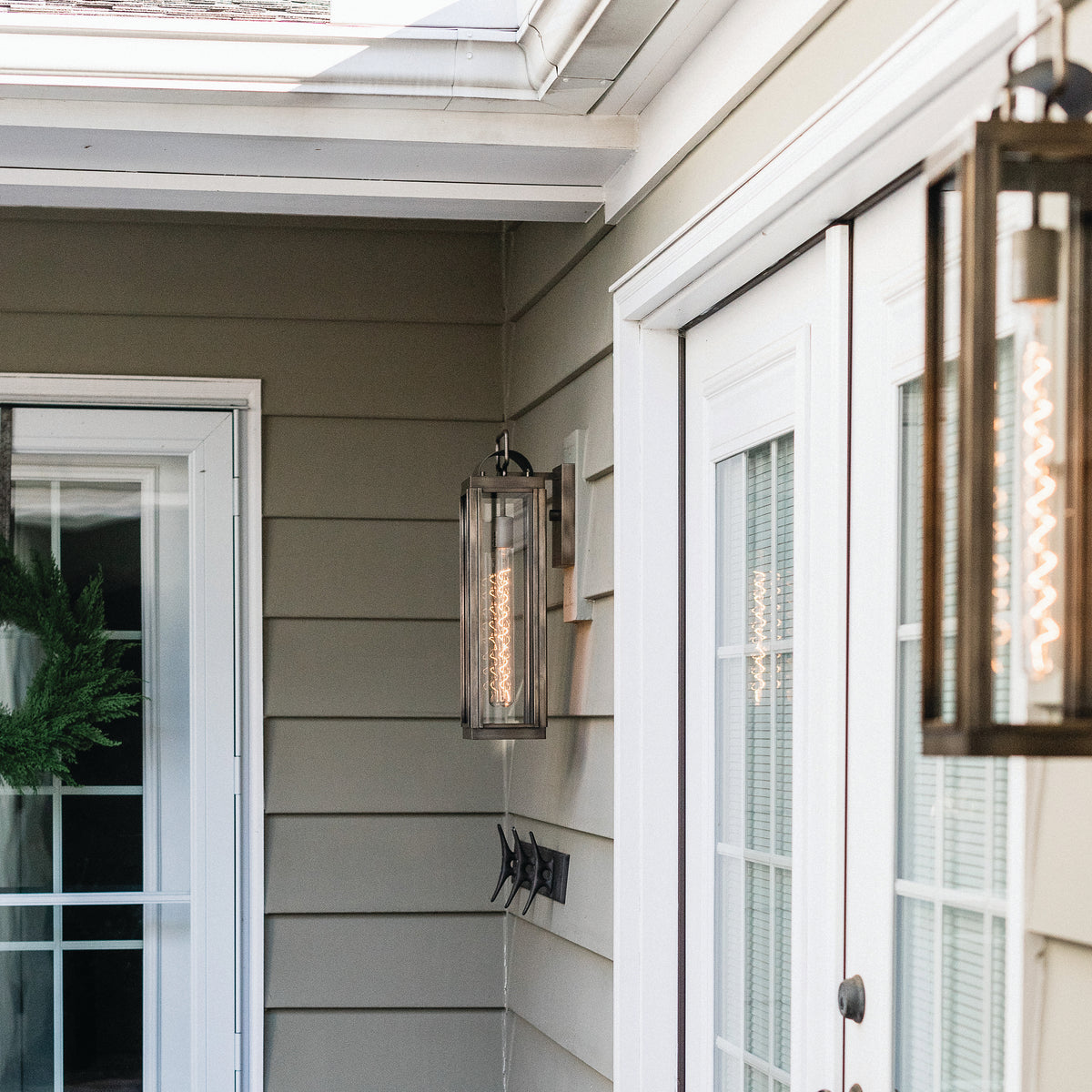Sag Harbor Wall Mount Lanterns